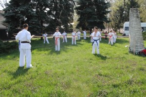 Antrenament Karate tg jiu in parc